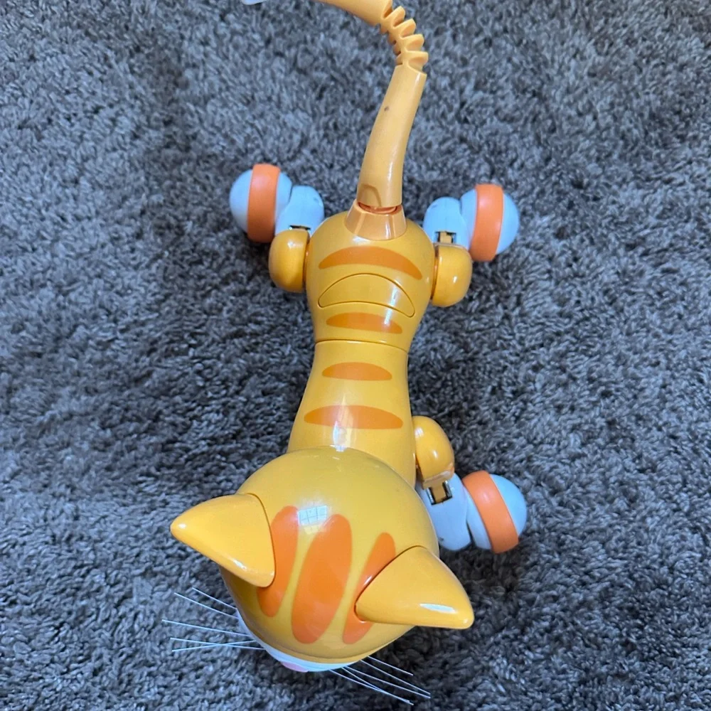 Zoomer Kitty and Zoomer Chimp